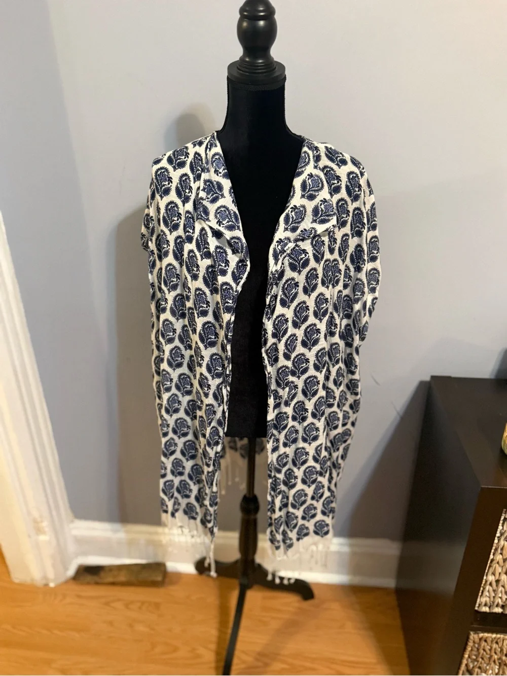 White & Navy Printed Open-Front Women’s Kimono